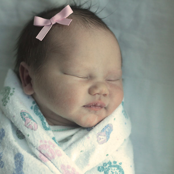 newborn-photos-hospital.jpg