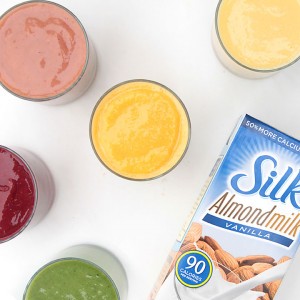 http://www.itsalwaysautumn.com/wp-content/uploads/2015/04/easy-vanilla-almond-milk-healthy-rainbow-fruit-smoothie-recipe-silk-300x300.jpg