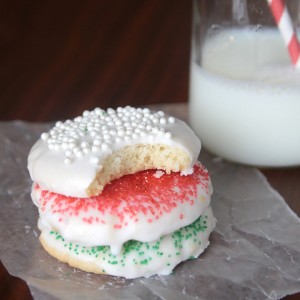 http://www.itsalwaysautumn.com/wp-content/uploads/2015/11/almond-glazed-glaze-sugar-cookies-cookie-recipe-easy-bakery-best-how-to-make-featured-300x300.jpg