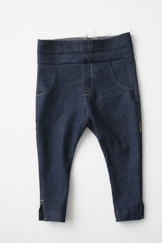 little girl skinny jeans using a leggings pattern It's Always Autumn