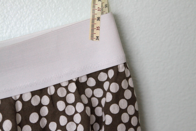 A close up of the skirt elastic waist