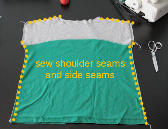 Colorblocked easy tee with shoulder seams and side seams marked