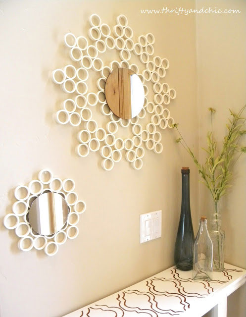 Frame mirror made from lots of circles connected in a desgn