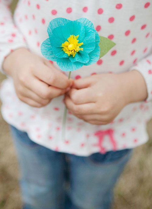 How to make paper flowers - crepe paper flowers