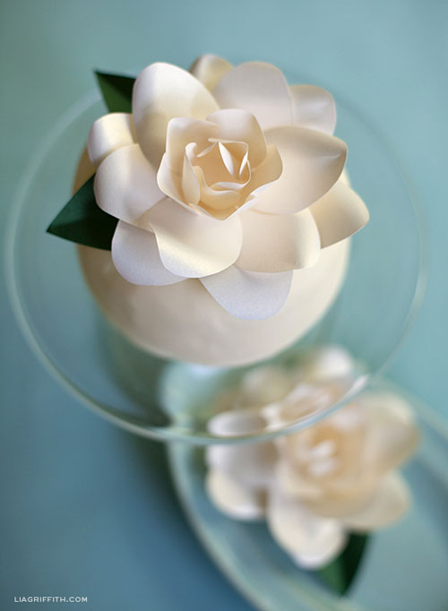 DIY paper flower gardenia