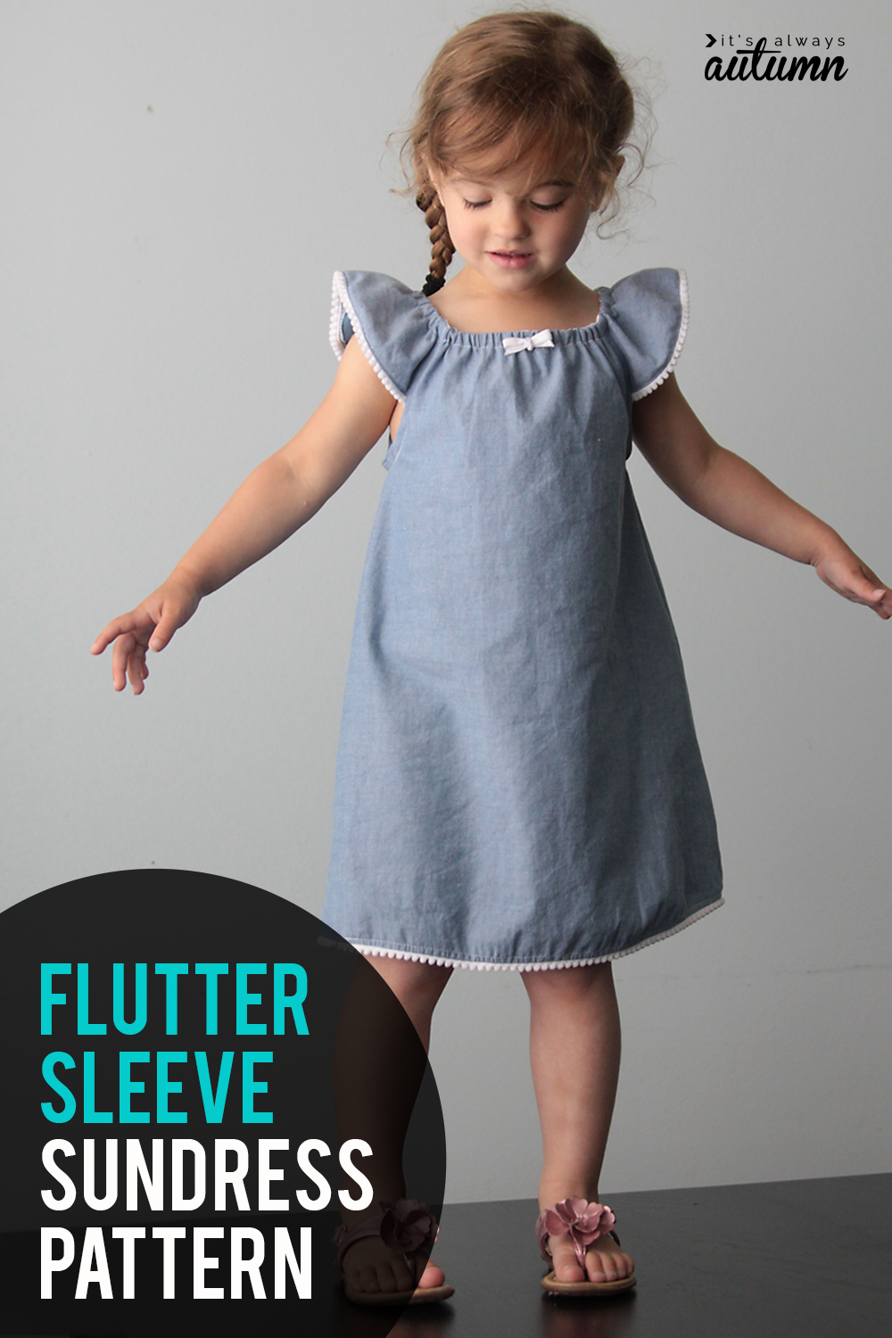 Girls dress pattern | Click through for the easy sewing pattern for this flutter sleeve sundress for girls.