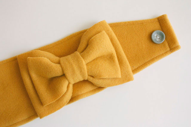 A fleece headband with bow