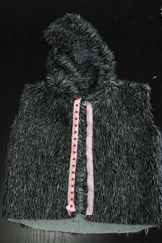 how to make a faux fur vest {with a hood!} It's Always Autumn