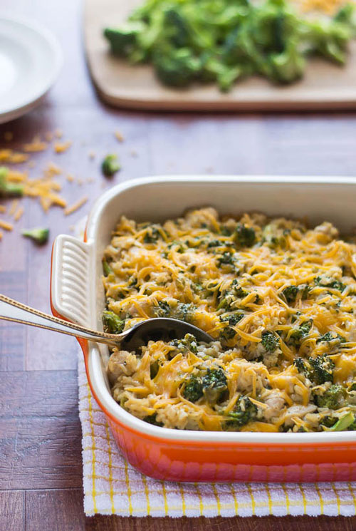 Cheesy chicken and rice casserole with broccoli