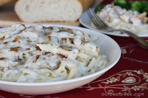 Pasta with chicken and guiltless alfredo sauce