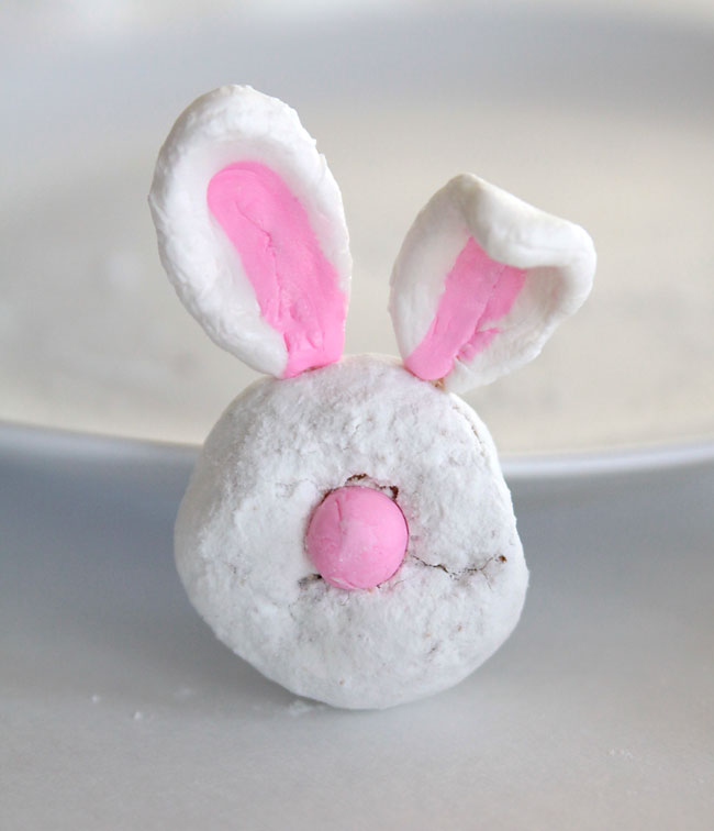 Mini donut Easter bunny