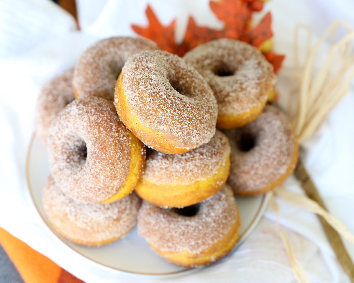 Pumpkin spice donuts