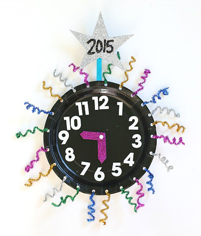 Countdown clock for New Year\'s Eve made from a paper plate