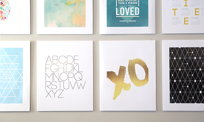 art print wall display