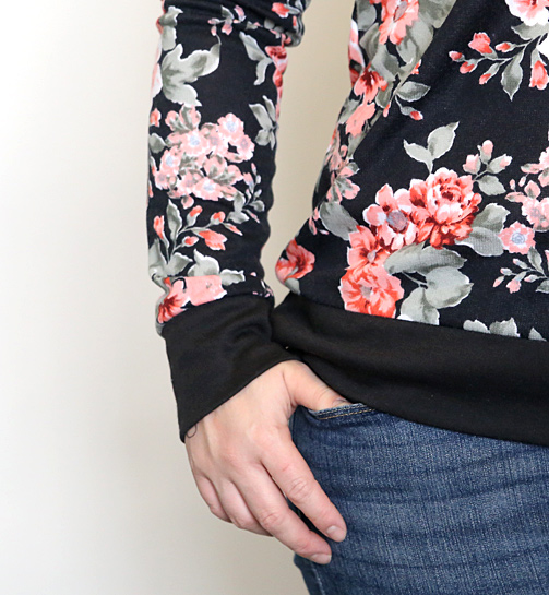 long sleeve raglan sweatshirt free sewing pattern It's Always Autumn