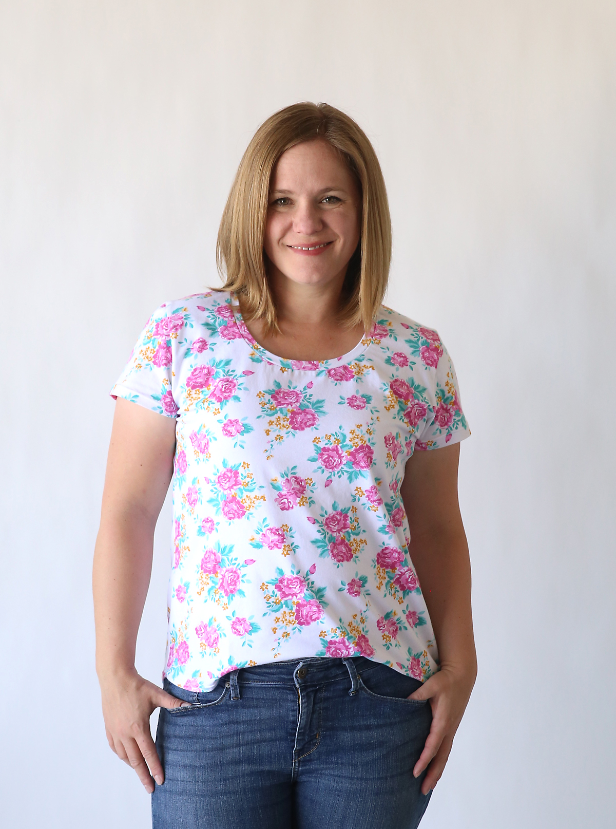 the classic tee | free pattern in women size L - It's Always Autumn