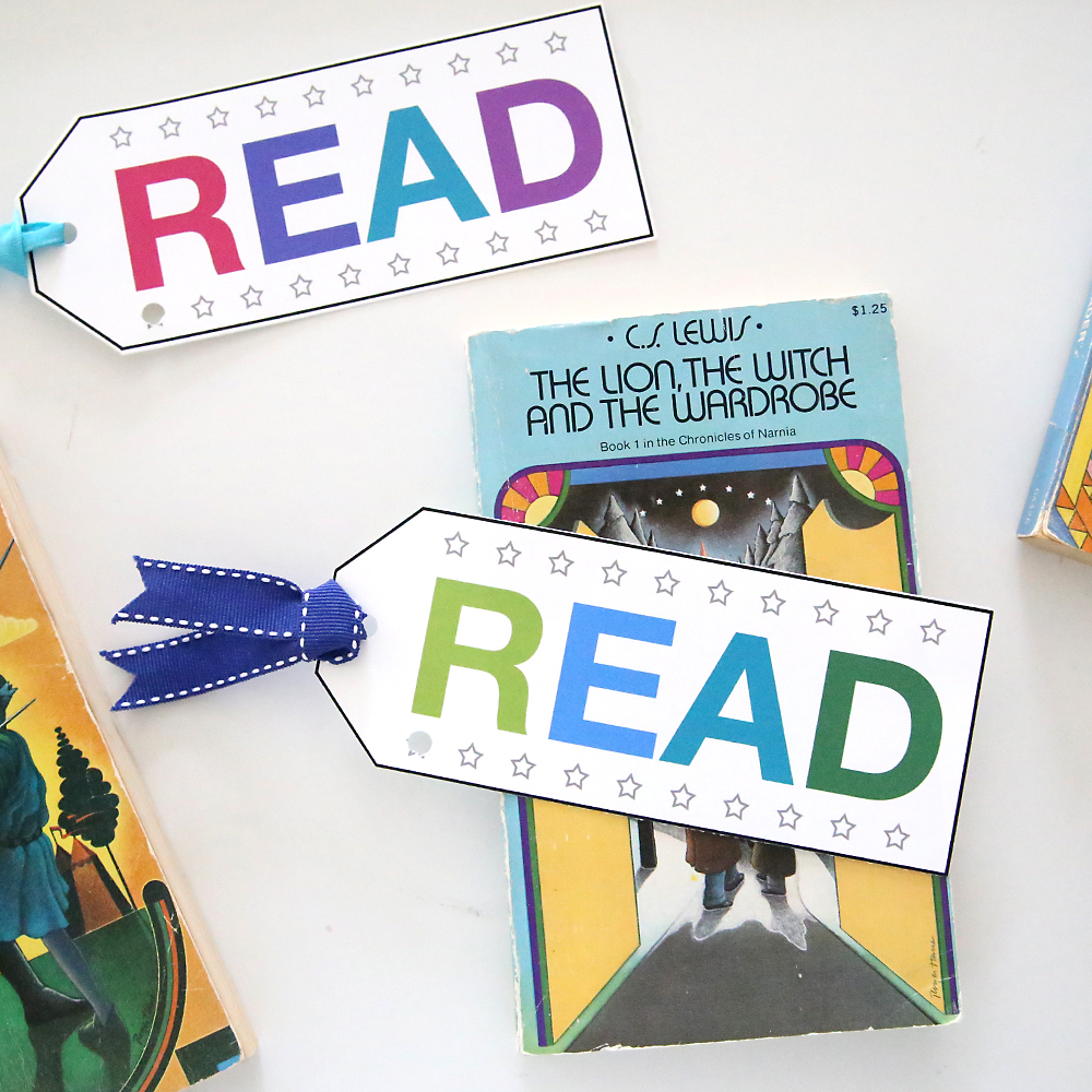 Bookmarks that say READ and have stars on them to be punched out