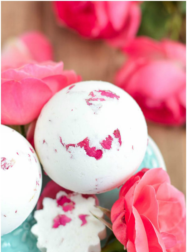 Closeup of a DIY bath bomb with roses