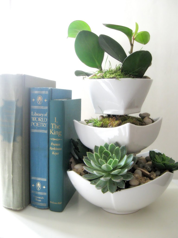 Cheap homemade gift idea: three tiered succulent planter