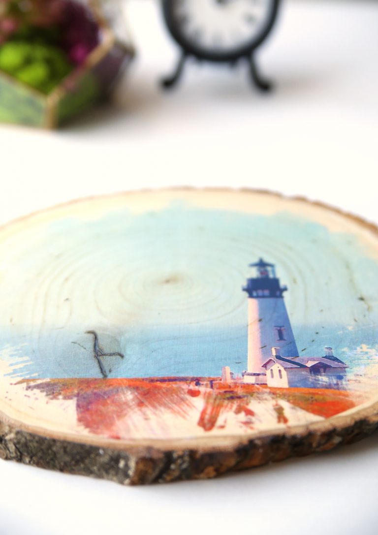 Wood slice photo transfer using Mod Podge It's Always Autumn