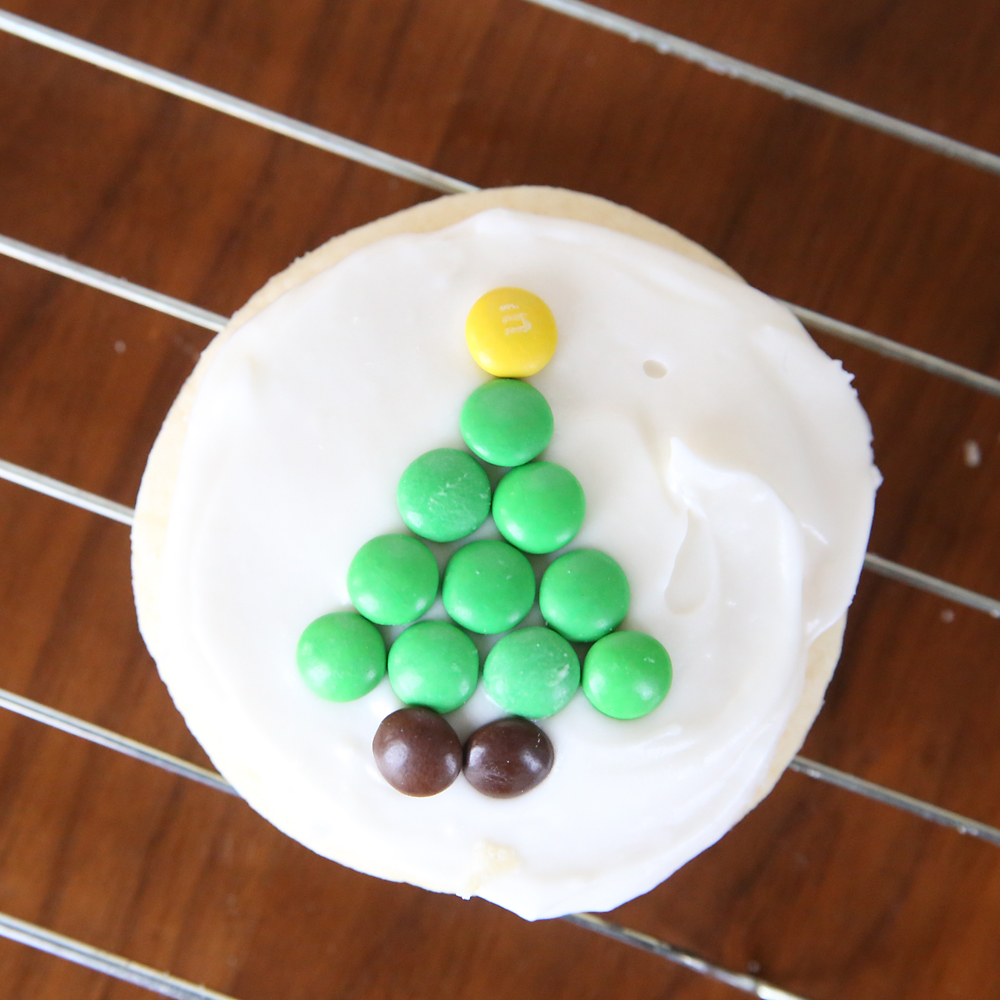 Sugar cookie decorated with Christmas tree