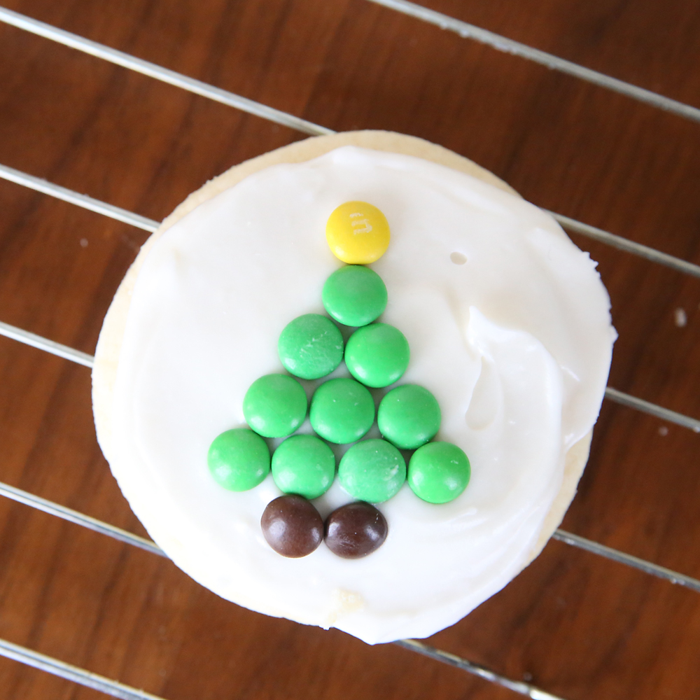 Easy To Decorate M M Christmas Sugar Cookies It S Always Autumn