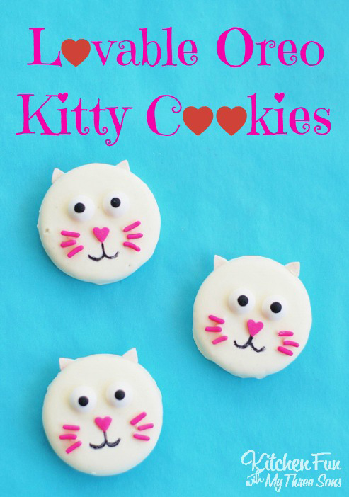 Kitty cookies made for Valentine\'s Day