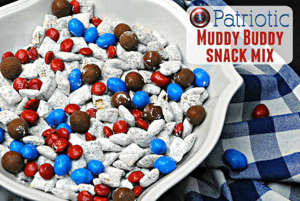 Patriotic muddy buddy snack mix