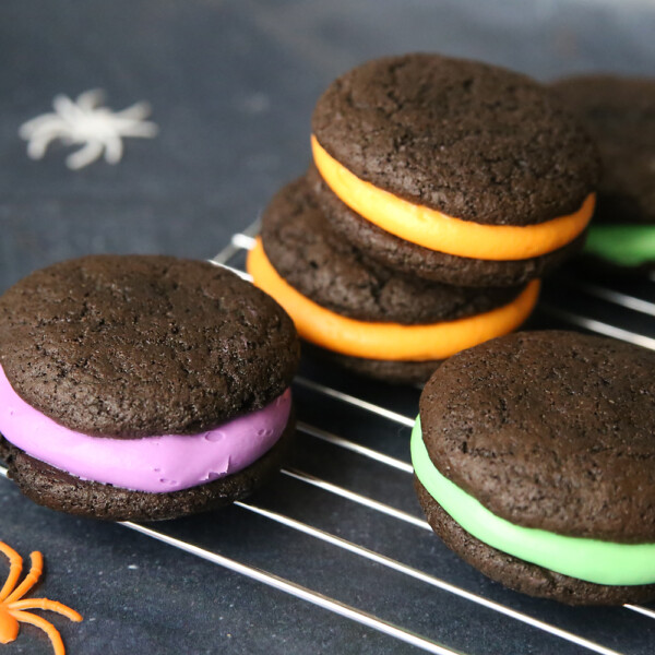 chocolate whoopie pies