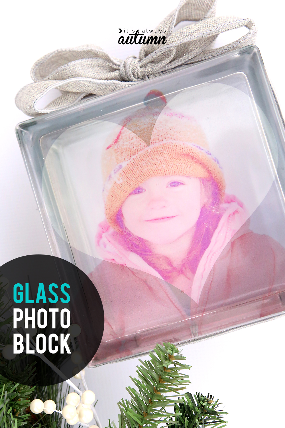 Learn how to make a beautiful glass photo block in 10 minutes! Click through for easy instructions.