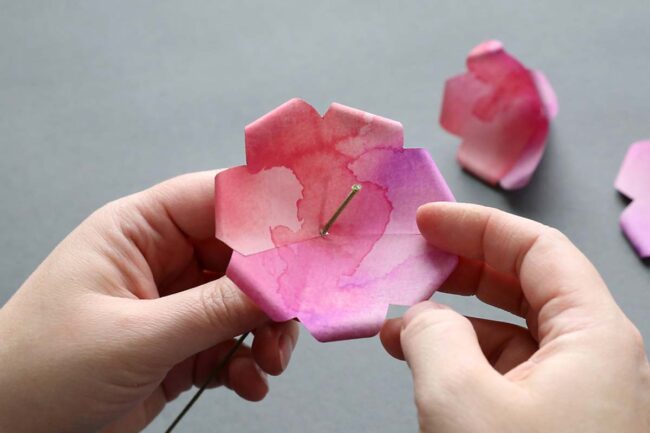 How to Make Gorgeous Paper Roses {Free Template} - It's Always Autumn