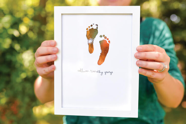 15 Creative Handprint and Footprint Art Gifts and Decorations