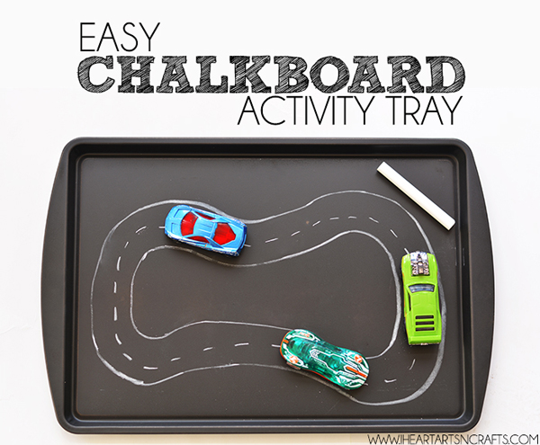 DIY chalkboard activity tray | Best ideas for road trips with kids