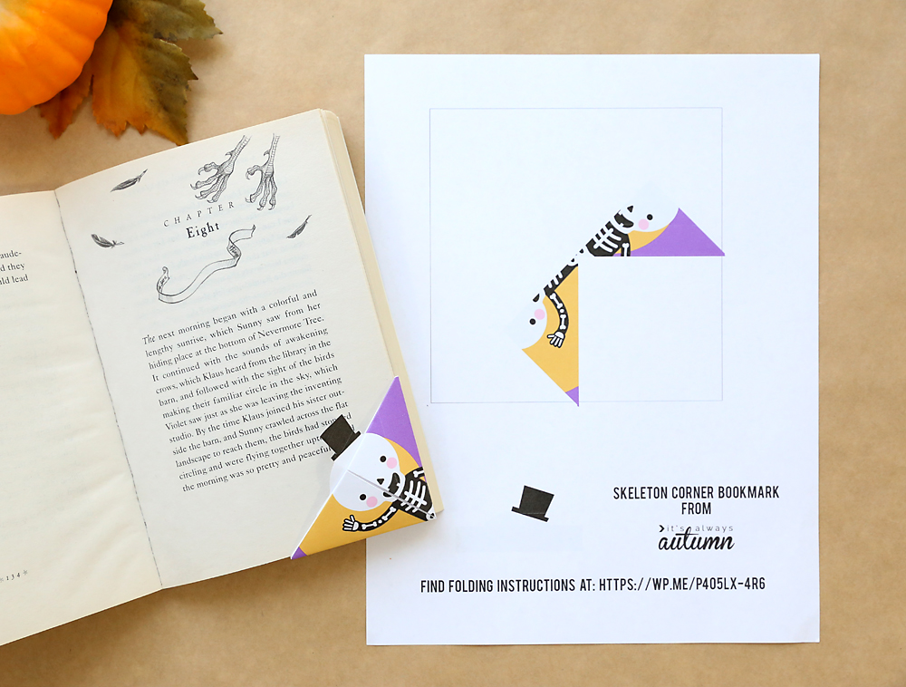 Printable template for foldable corner bookmark
