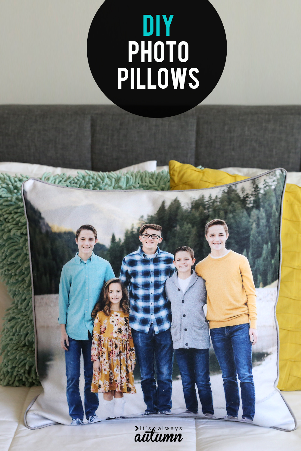 DIY personalized photo pillows - this would be a great Christmas gift!