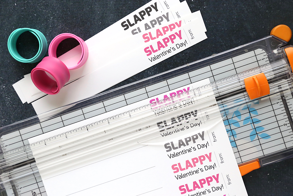 Printable tags for slap bracelets