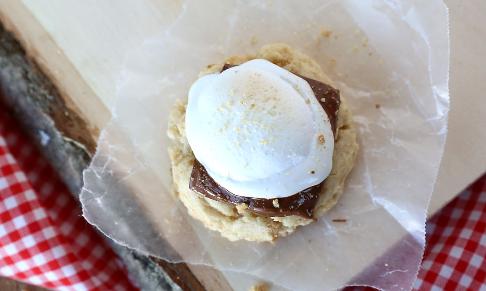 These s'mores cookies are amazing! And they're super fast to make because they start with a cake mix.