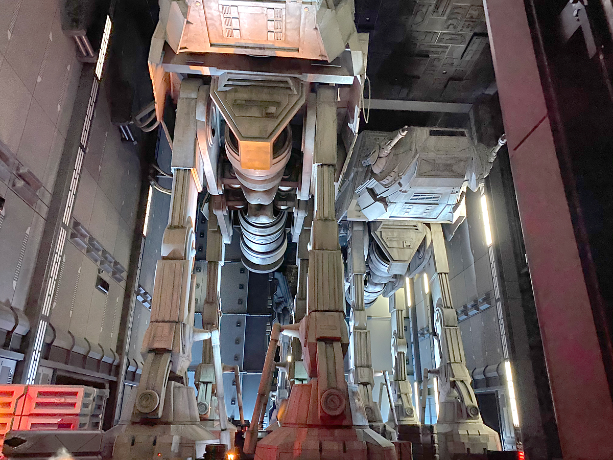 Large empire vehicles from Star Wars ride