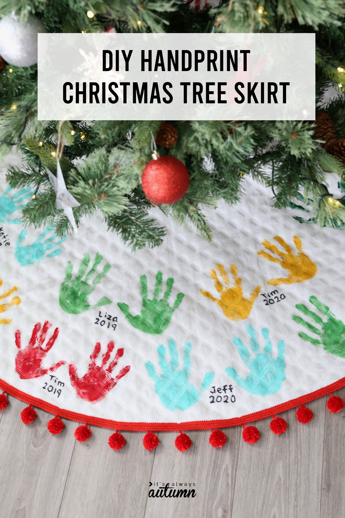 DIY Handprint Christmas Tree SKirt