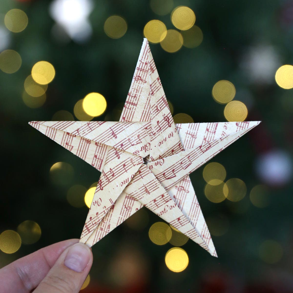 Fold an Origami Star {in 5 simple steps} - It's Always Autumn