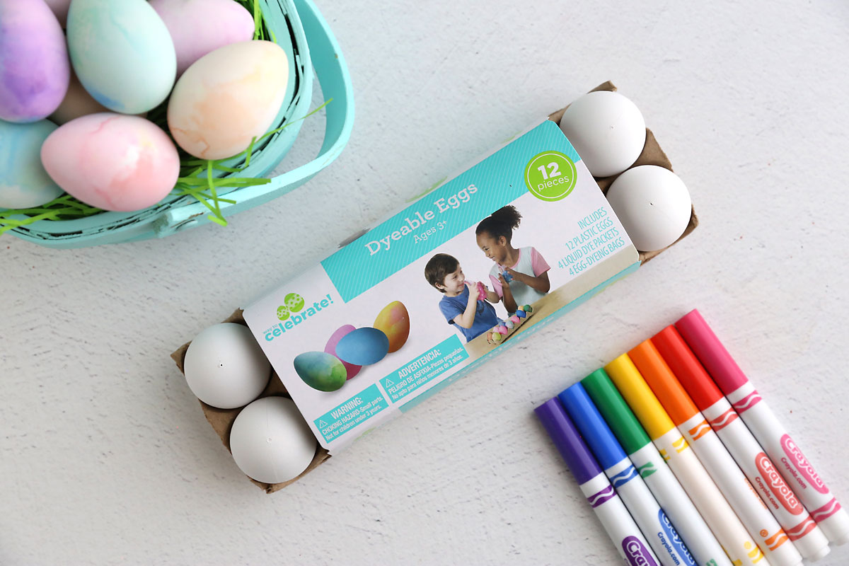 Dyeable craft eggs, Crayola markers.