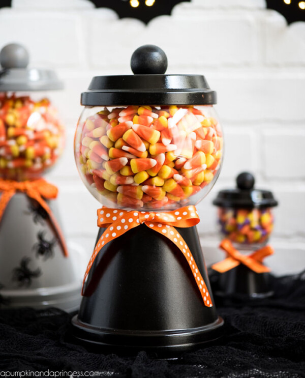 Halloween candy jar craft