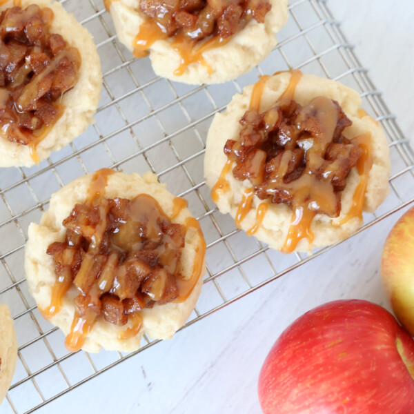 Caramel apple pie shortbread cookies