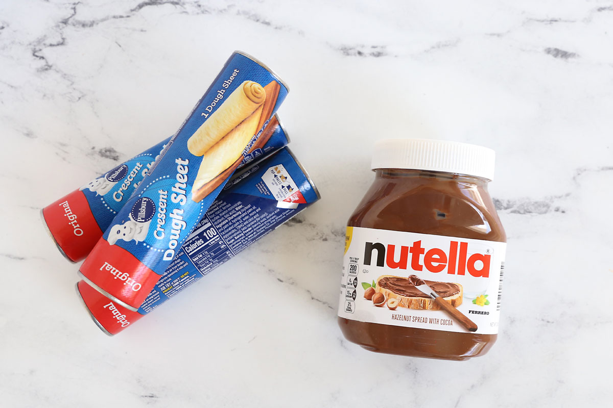 Refrigerated crescent sheets, nutella.