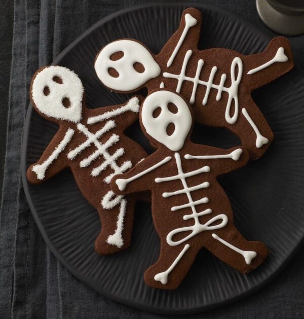 Skeleton cookies.