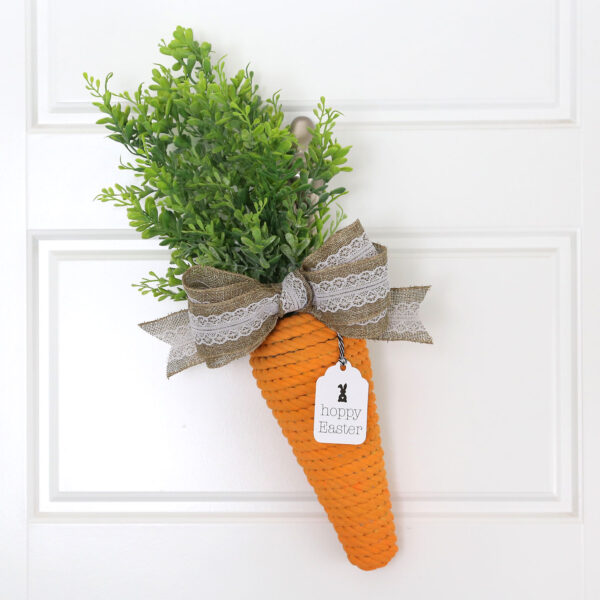 Carrot wreath craft.
