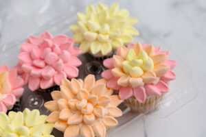 Flower cupcakes.