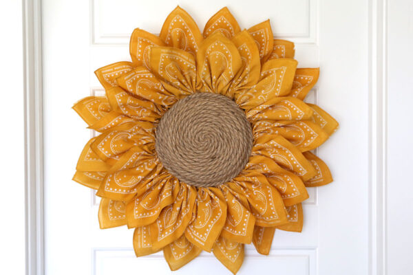 Completed sunflower wreath.