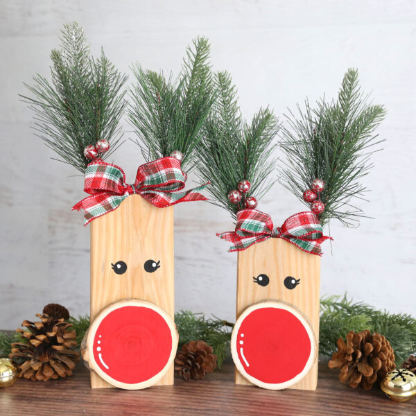 Wood block reindeer craft.