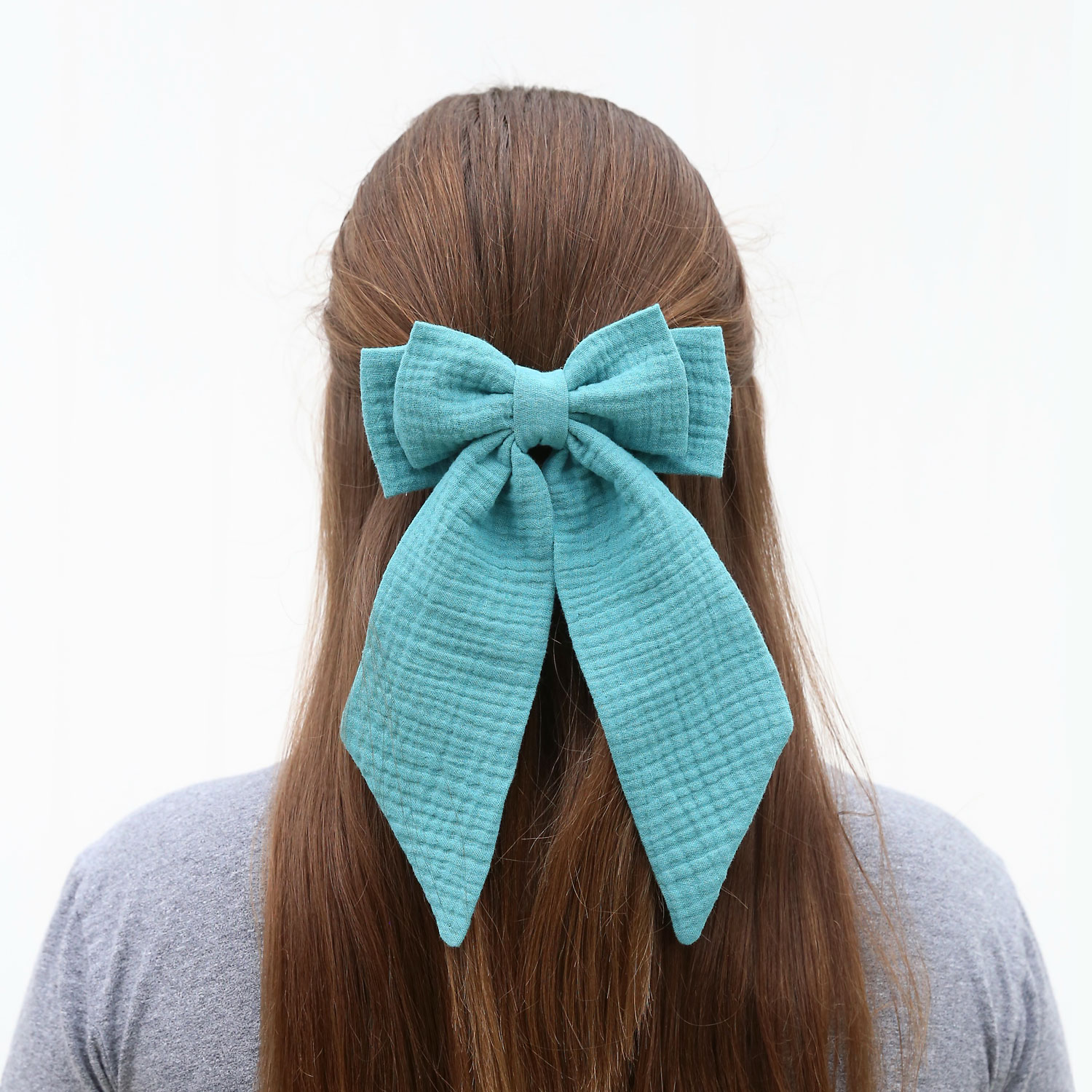 how to tie a hair bow with fabric